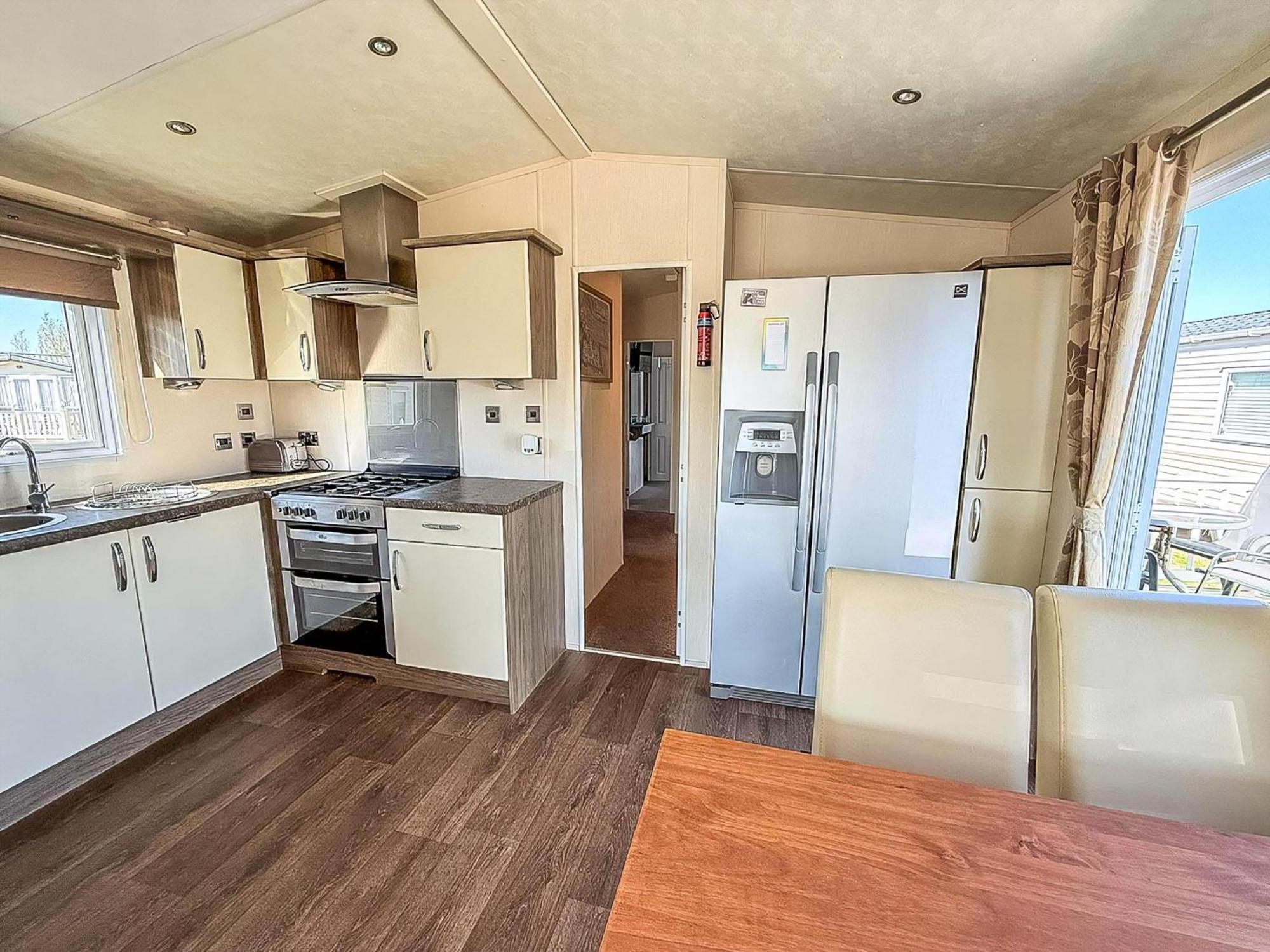 Beautiful Caravan With Decking Wifi At St Osyth Beach Holiday Park Ref 28077Dw 滨海克拉克顿 外观 照片
