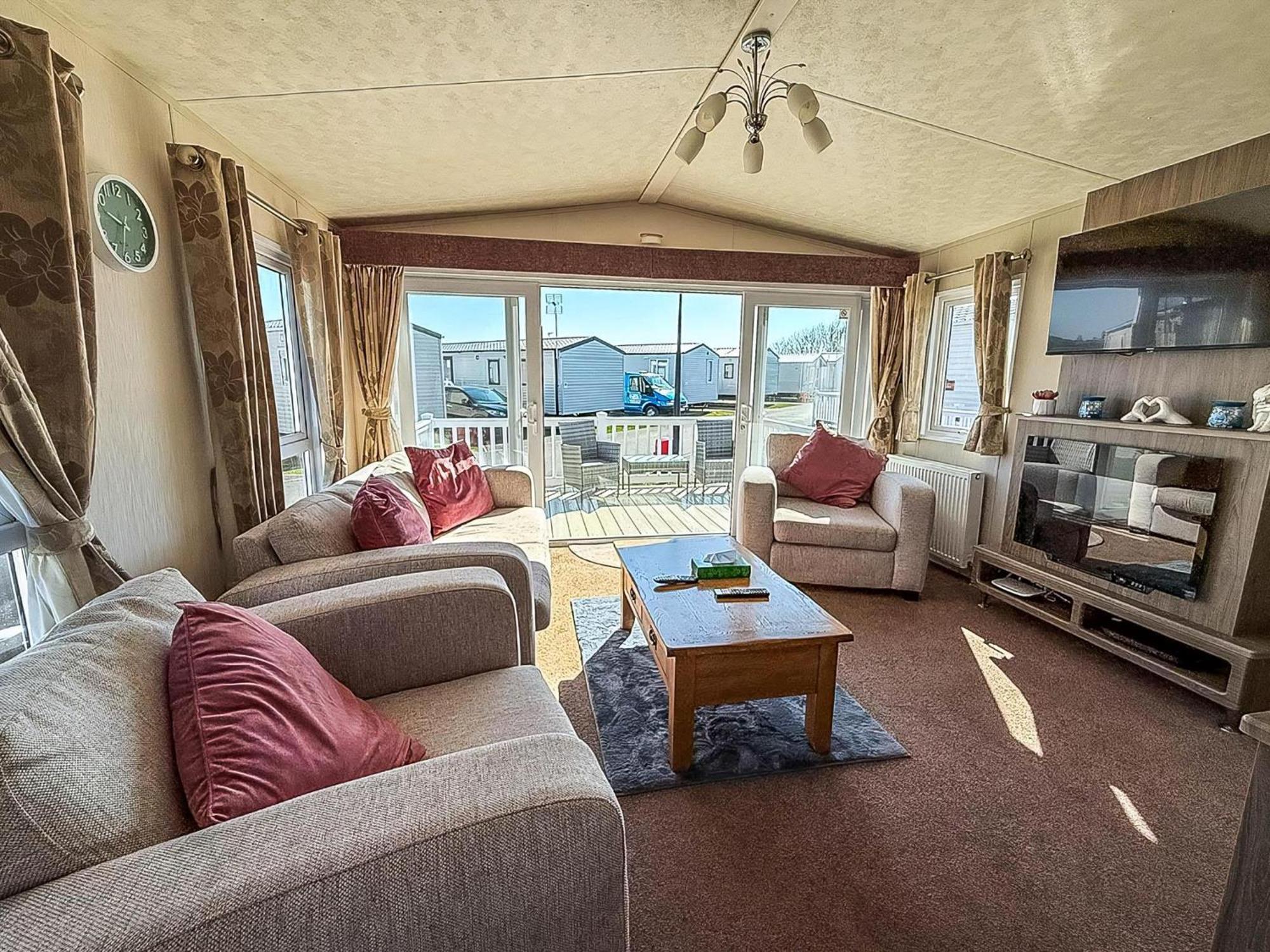 Beautiful Caravan With Decking Wifi At St Osyth Beach Holiday Park Ref 28077Dw 滨海克拉克顿 外观 照片
